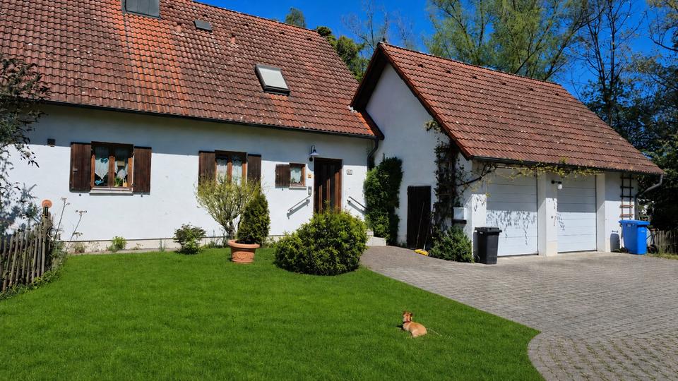 Thumbnail-Ansprechendes Haus mit großem Grundstück in Neustadt a.d. Donau