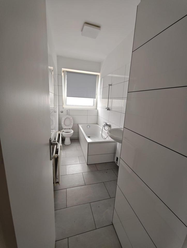 Thumbnail-Sanierte 3,5-Zimmer-Wohnung in fußläufiger Uni-Nähe (150 m) – Balkon & Tageslichtbad