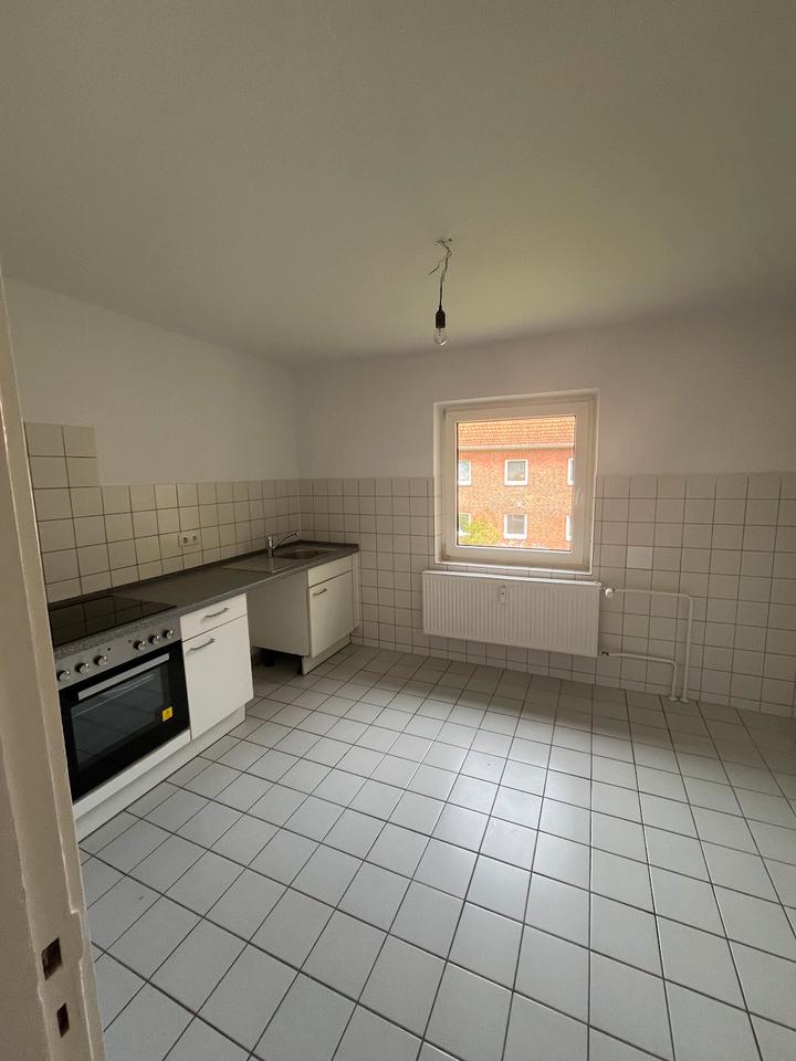 Thumbnail-Kleine 4-Zimmer-Wohnung (73qm) frei!