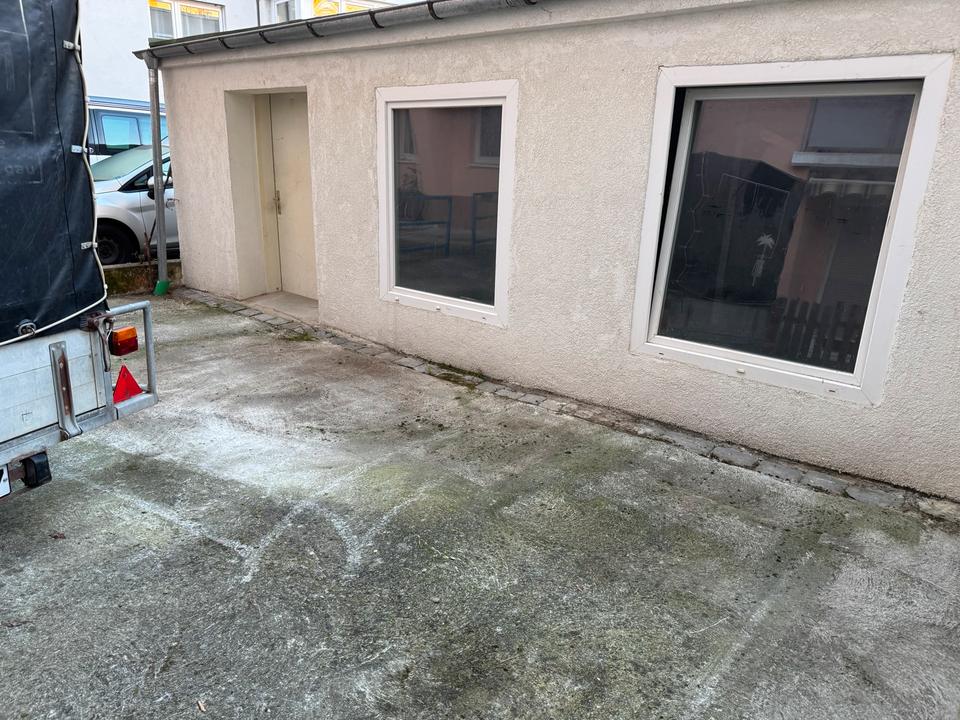 Thumbnail-Halle Lager … Stellplätze Stuttgart West