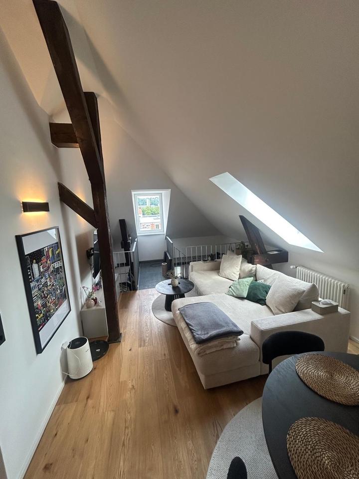 Thumbnail-Schöne lichtdurchflutete Dachgeschosswohnung in St.Arnual