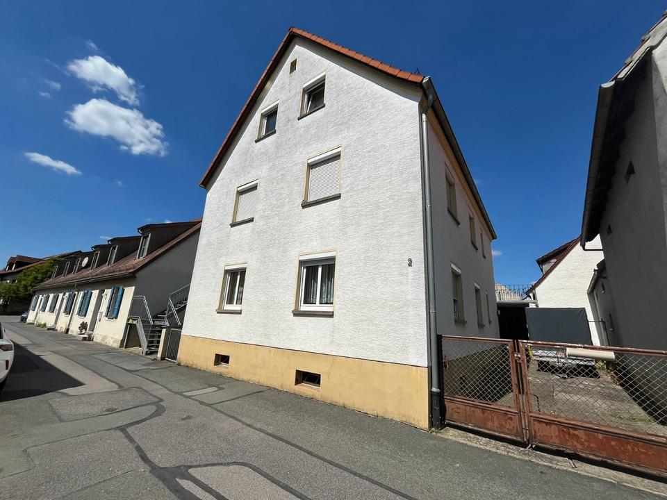 Thumbnail-3-Familienhaus bei Bamberg – Kapitalanlage - provisionsfrei