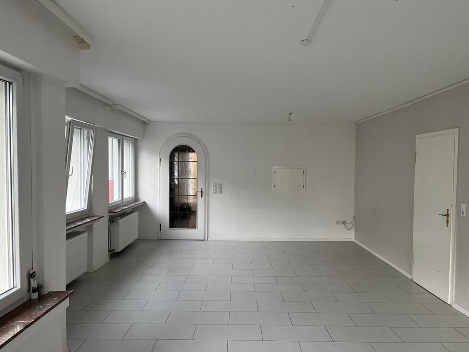 Thumbnail-Helle, freundliche 4 ZKBB-Wohnung