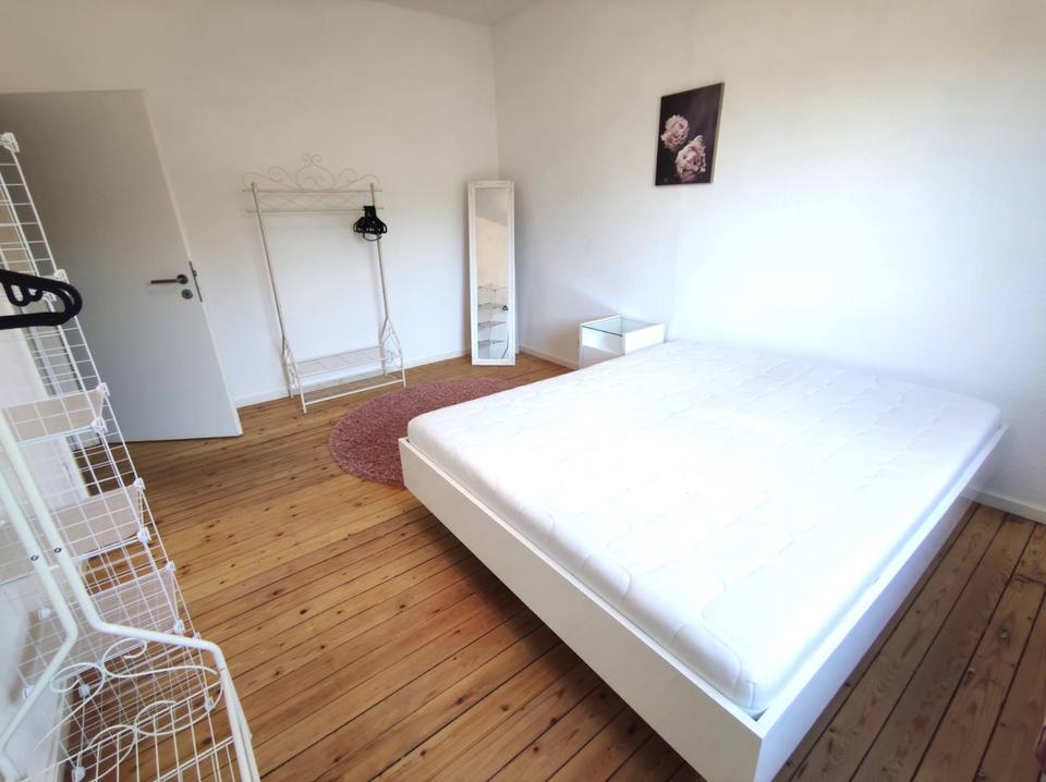Thumbnail-Möblierte 2-Zimmer-Wohnung WG-geeignet
