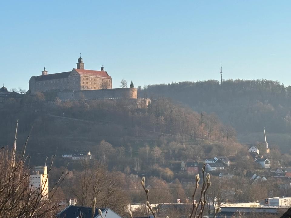 Thumbnail-Sehr schöne 4-Zimmer-Dachgeschosswohnung über den Dächern von Kul
