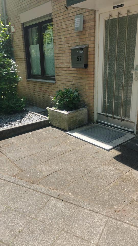 Thumbnail-Reiheneckhaus in grüner, ruhiger Lage Düsseldorf Garath