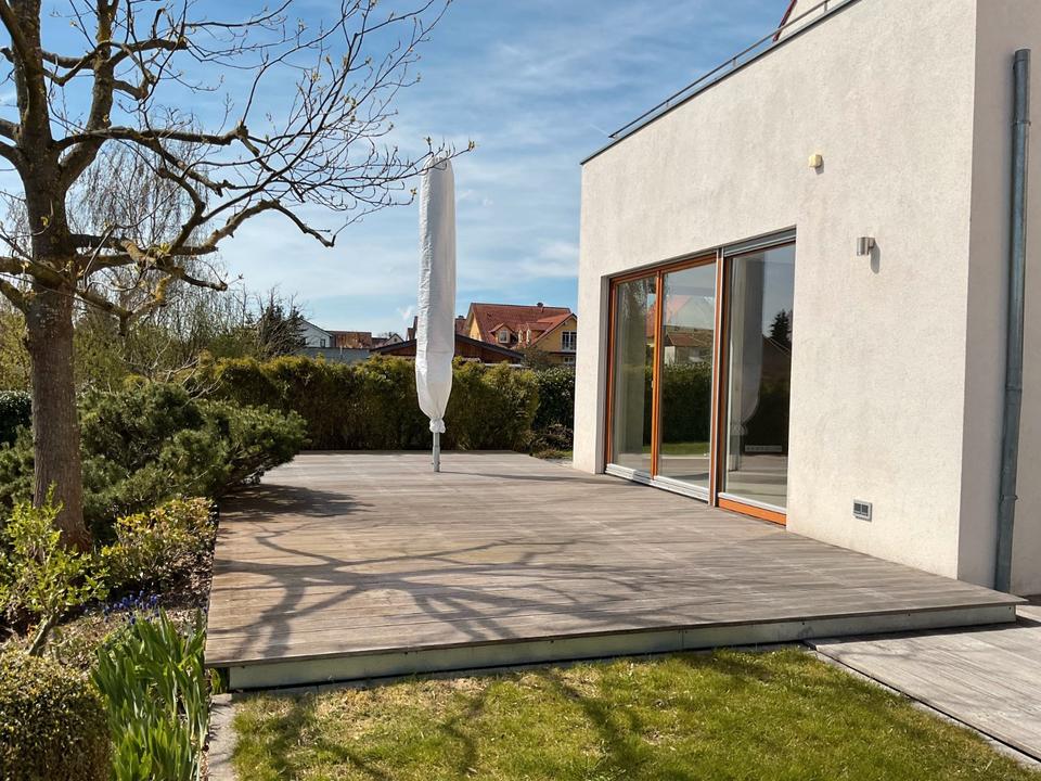 Thumbnail-Einfamilien-Architektenhaus 175qm Wfl. mit Weitblick