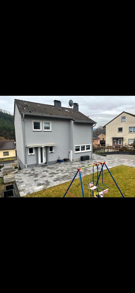 Thumbnail-Freistehendes kernsaniertes Einfamilienhaus