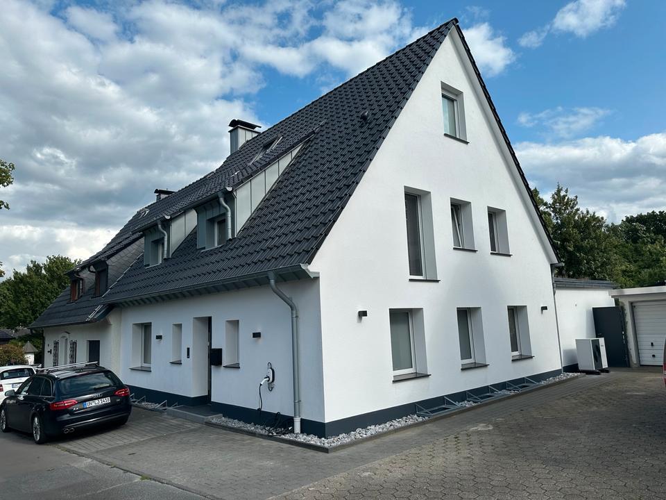 Thumbnail-Exklusive Doppelhaushälfte (kernsaniert) mit Garten