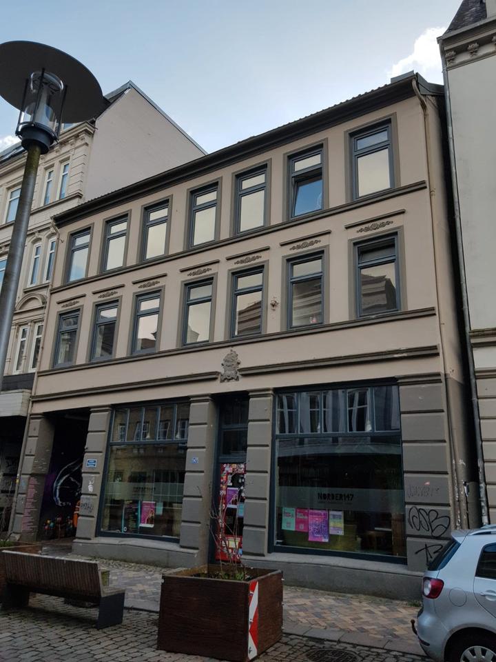 Thumbnail-Freie 2 Zimmer Wohnung in Stadt und Hafennähe