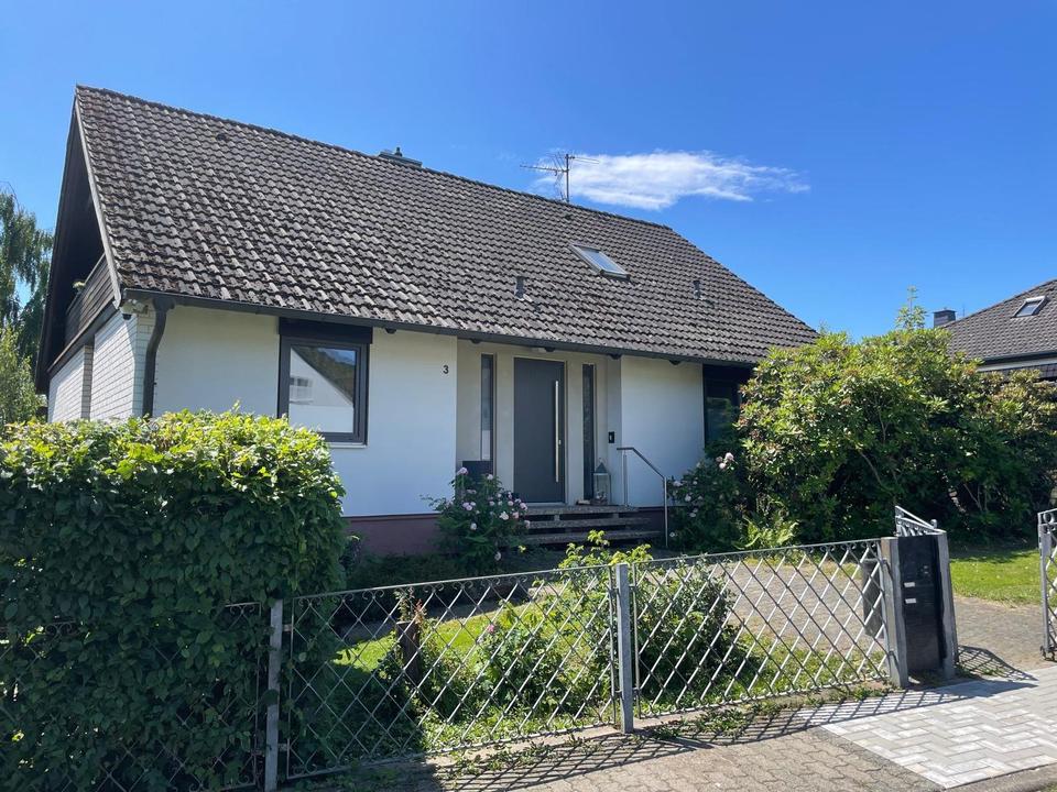 Thumbnail-Einfamilienhaus mit großem Grundstück