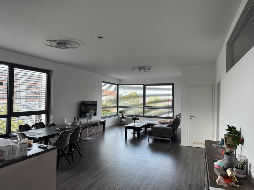 Thumbnail-Möblierte 3,5 Zimmer Wohnung in Heilbronn-Ost zu vermieten