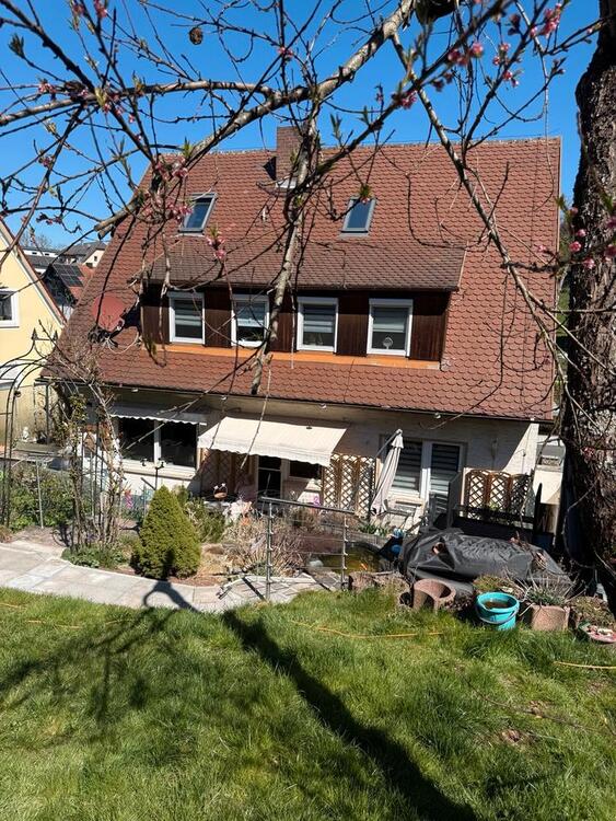 Thumbnail-Mehrgenerationen- Zweifamilienhaus