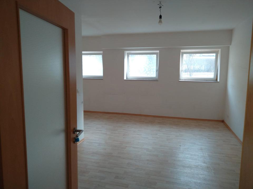 Thumbnail-Große Wohnung in Zeulenroda frei!