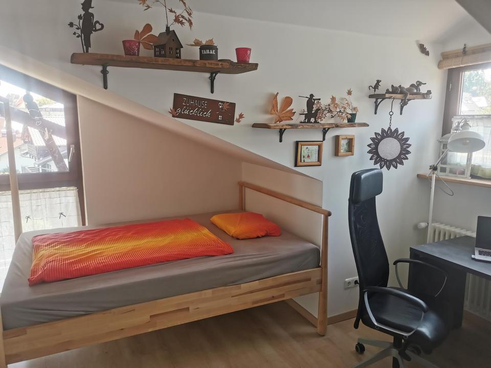 Thumbnail-Zimmer in 2er WG - zentral - DG mit Seeblick (3 Zi Wohnung)