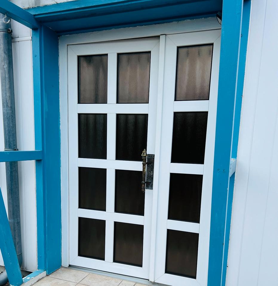 Thumbnail-Große geräumige Wohnung mit Dachterasse, Garage und kl. Garten