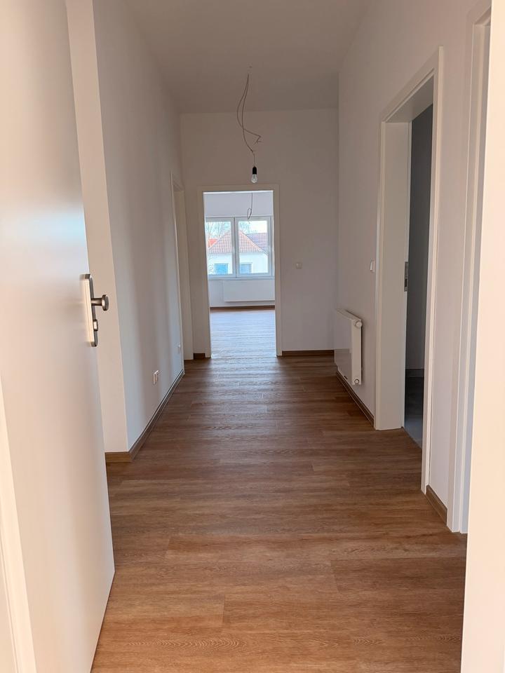 Thumbnail-83m² kernsanierte 3-Zimmer Wohnung mit Warnowblick - Erstbezug