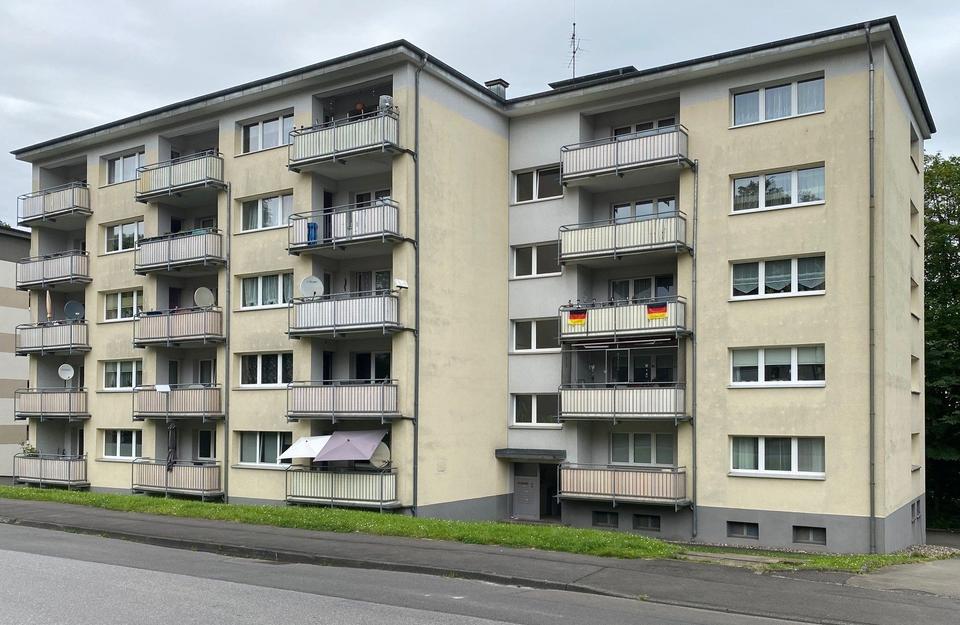 Thumbnail-1-Zimmer Wohnung mit 43m² mit Balkon in Gummersbach WBS!!