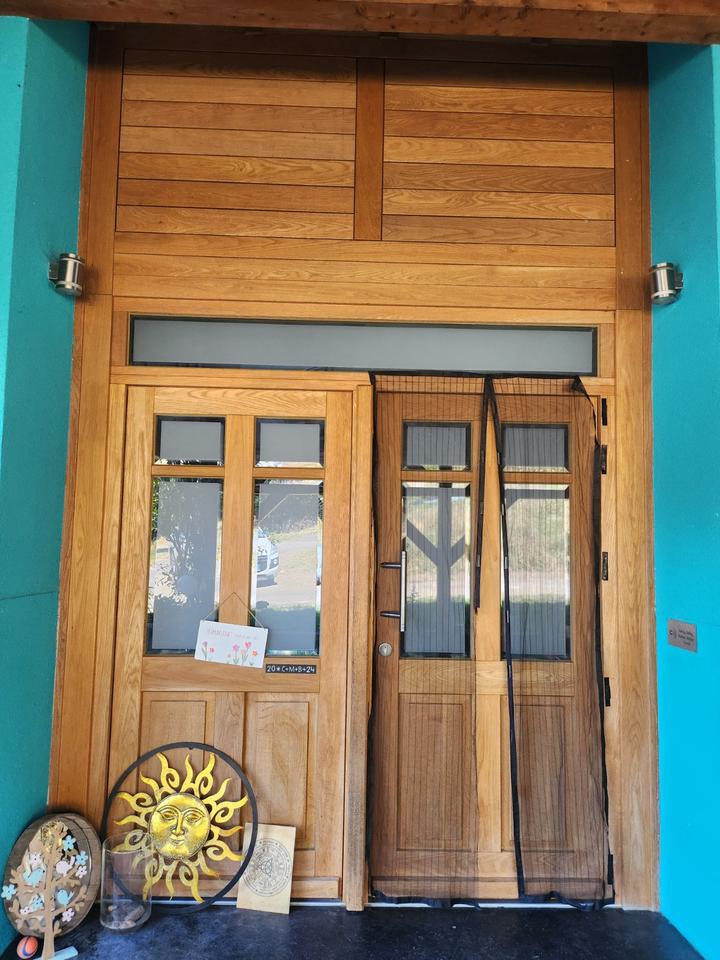 Thumbnail-Haus mit Einliegerw., Scheunengrundstück und 1,8 ha Grünfläche