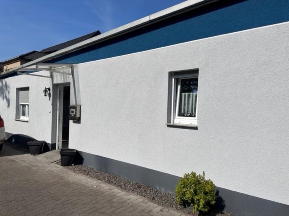 Thumbnail-Zentral gelegener Bungalow mit zwei Zimmern, ebenerdig mit Garten