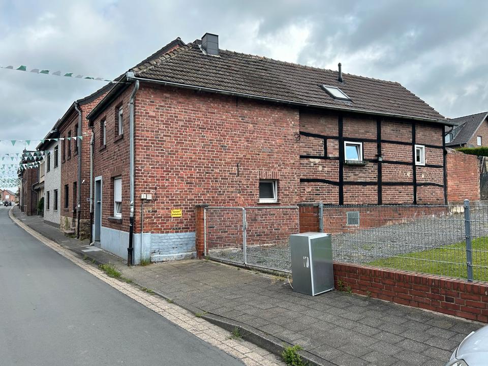 Thumbnail-Freistehendes Einfamilienhaus in Jülich Broich