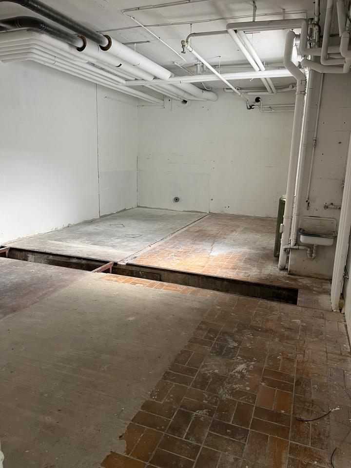Thumbnail-Halle Werkstatt Lagerfläche