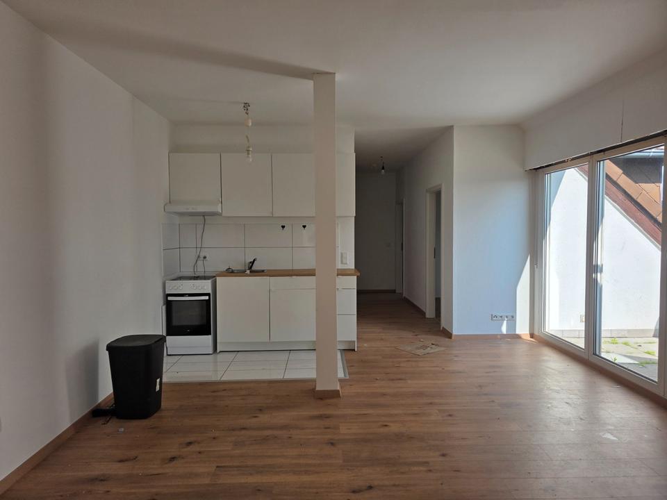 Thumbnail-Charmante 4-Zimmer-DG-Wohnung mit Dachterrasse im gepflegten Mehrfamilienhaus in Gelnhausen