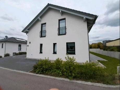 Thumbnail-EINFAMILIENHAUS BJ. 2019, KFW 55 MIT LUKRATIVER RENDITE !