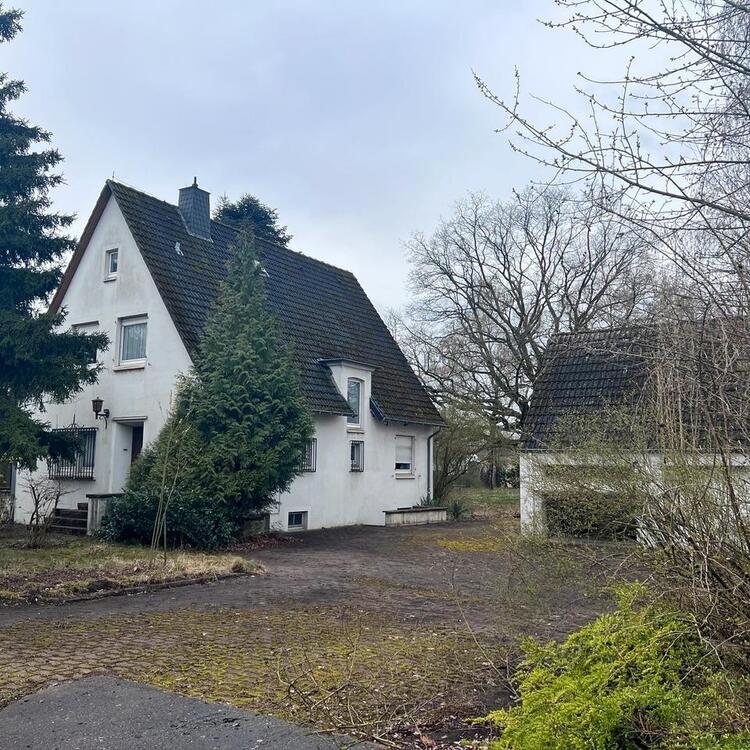Thumbnail-Freistehendes Haus mit 2 Garagen in Bünde - Ahle zu verkaufen