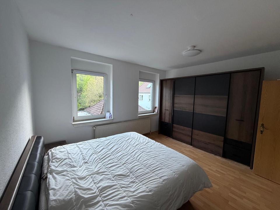 Thumbnail-Nach-Mieter 3-Zimmer-Wohnung in ruhiger Lage-mit Stellplatz