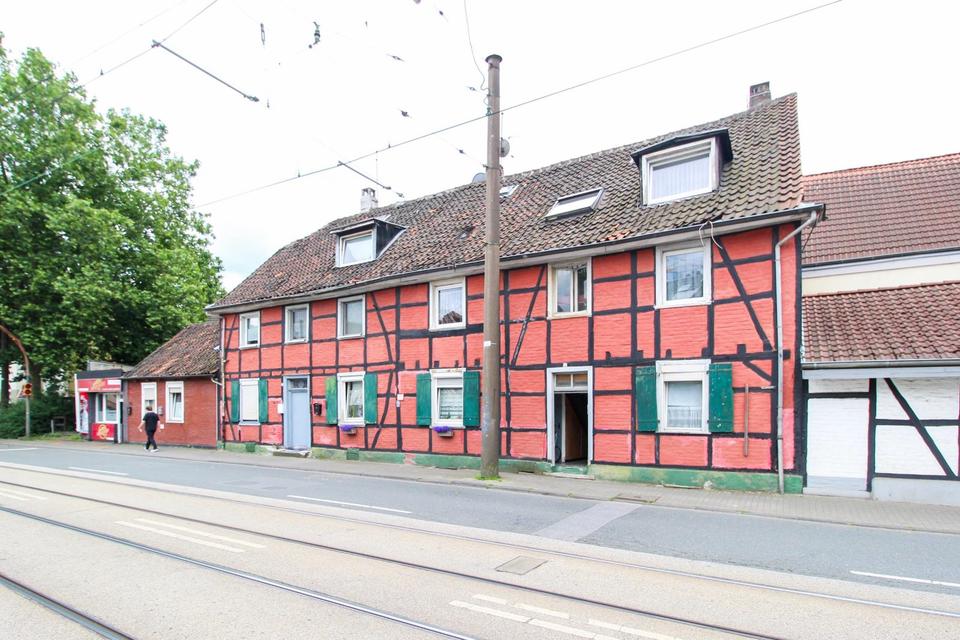 Thumbnail-Mehrfamilienhaus mit Gewerbe - 8% Rendite, provisionsfrei