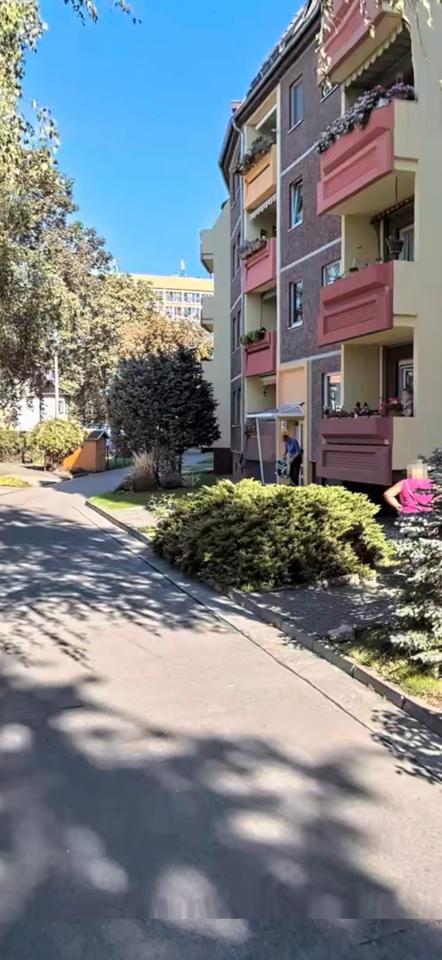 Thumbnail-Geräumige, lichtdurchflutete 4 Raum Wohnung mit Balkon und Küche