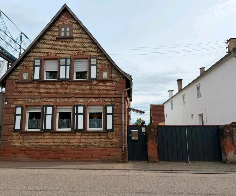 Thumbnail-Haus mit Einliegerwohnung zu verkaufen