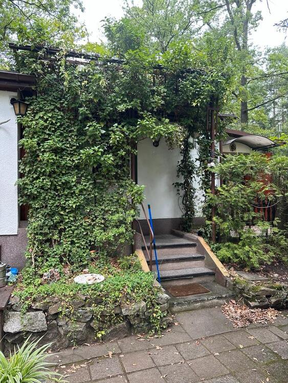 Thumbnail-Massiver Bungalow am oberen Waldteich, Pachtfrei