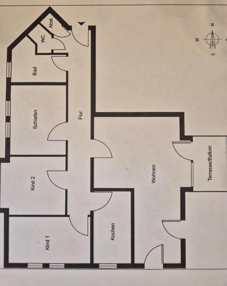 Thumbnail-Gepflegte 4-Zimmer-Wohnung mit Balkon in Leubnitz-Neuostra