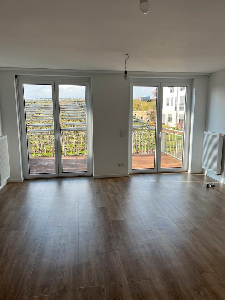 Thumbnail-Moderne 3-Zimmer-Wohnung mit großem Balkon & Einbauküche