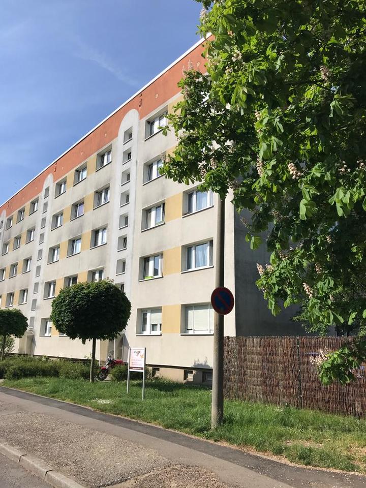 Thumbnail-4 Raumwohnung mit Balkon zum selbst renovieren