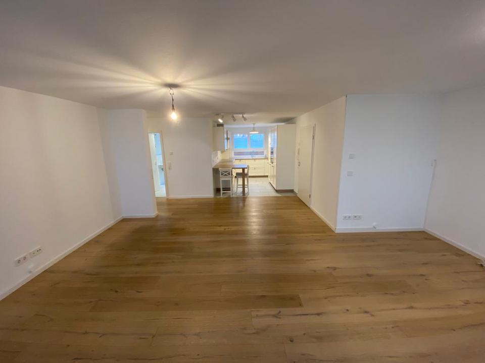 Thumbnail-Exklusive 4,5-Zimmer-Wohnung mit Terrasse und Garten in Weissach