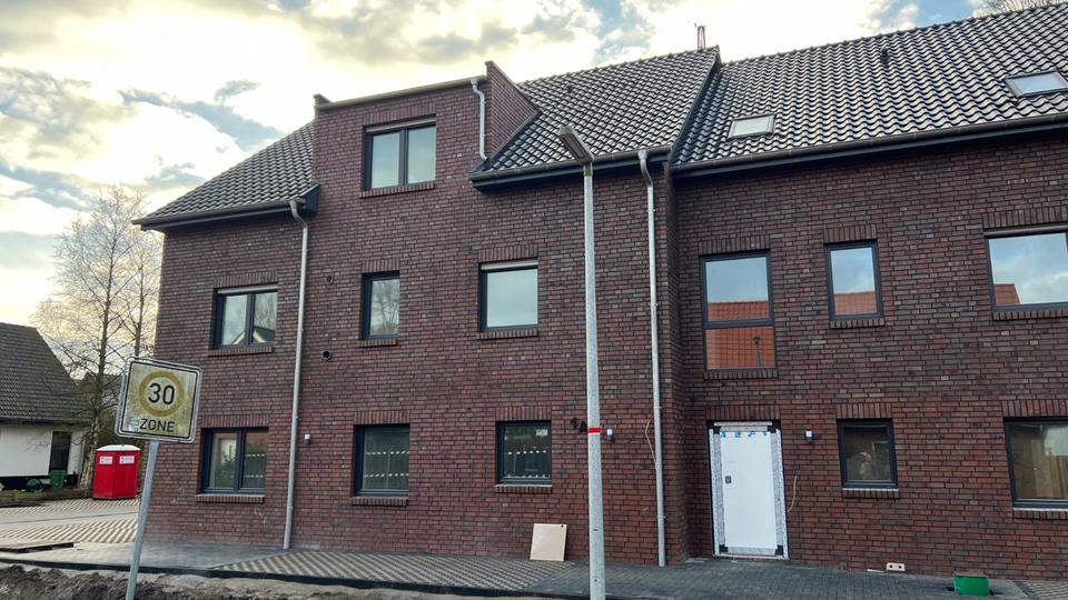 Thumbnail-Große 5-Zimmer-Neubauwohnung mit Dachterrasse in Friedrichsfehn