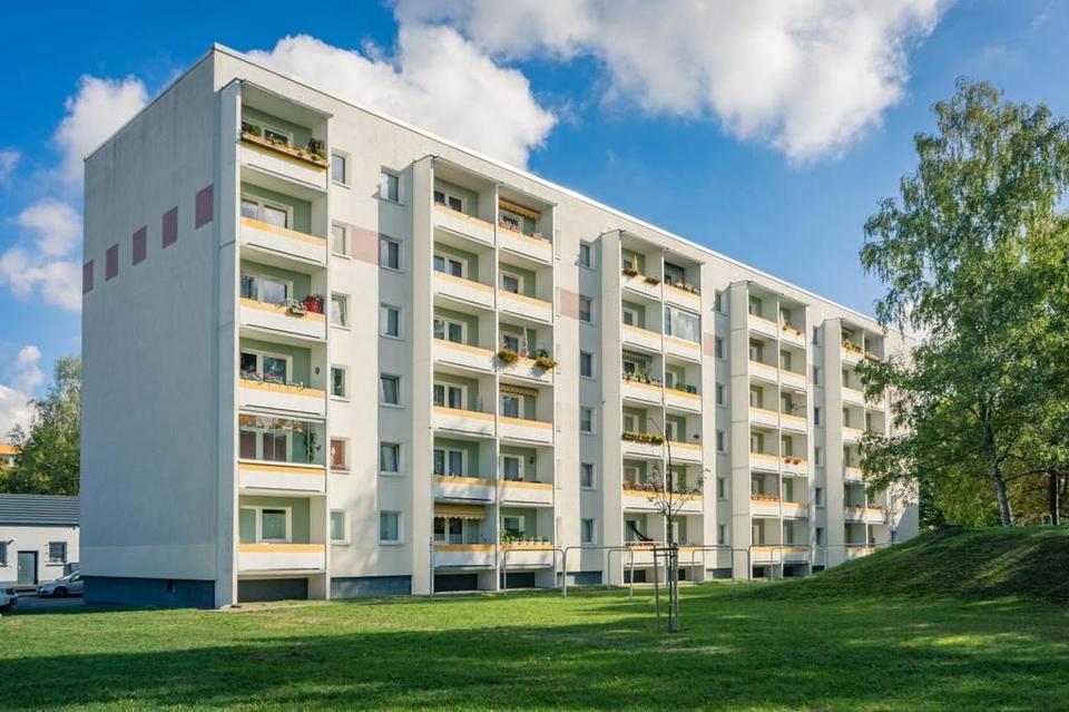 Thumbnail-4-Raum-Balkonwohnung mit guter Anbindung an den ÖPNV