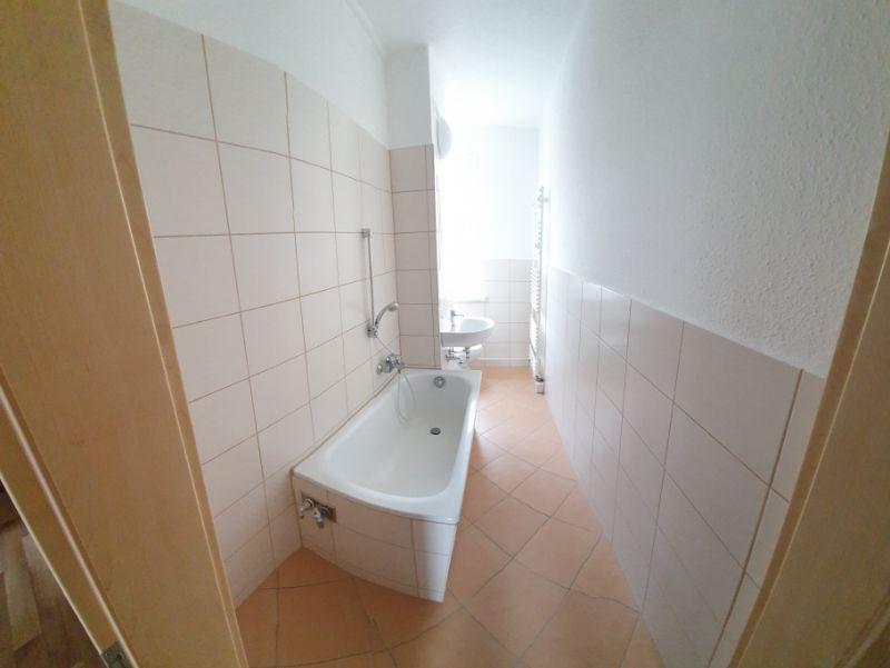 Thumbnail-frei ab 01.05.26, neues Bad mit Badewanne,