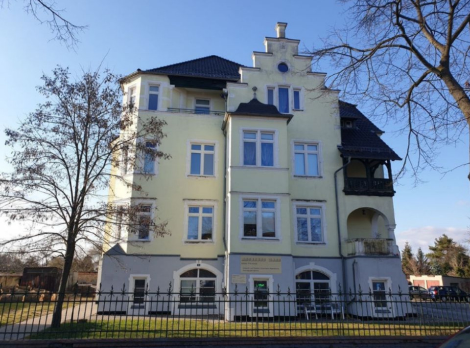 Thumbnail-Rißmann-Villa: Sehr große 3-Raum-Wohnung