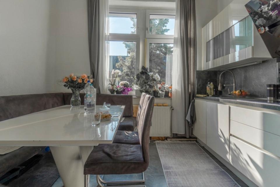 Thumbnail-4,5 Zimmer in Duisburg: Geräumige Wohnung in Hochfeld