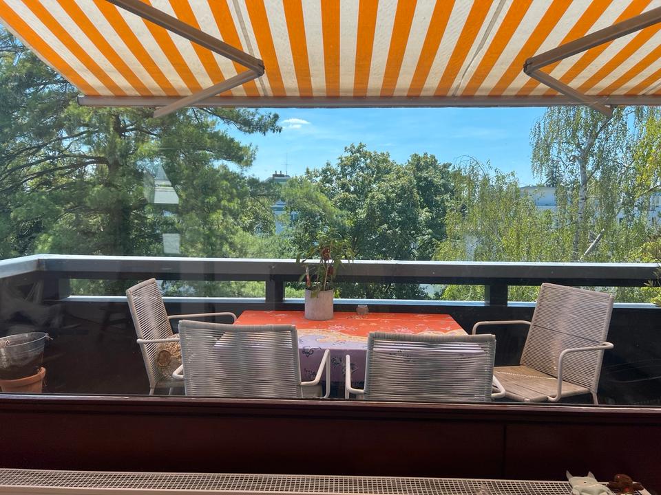 Thumbnail-Zwei-Zimmer Dachgeschosswohnung mit 2 Balkonen in Biebrich