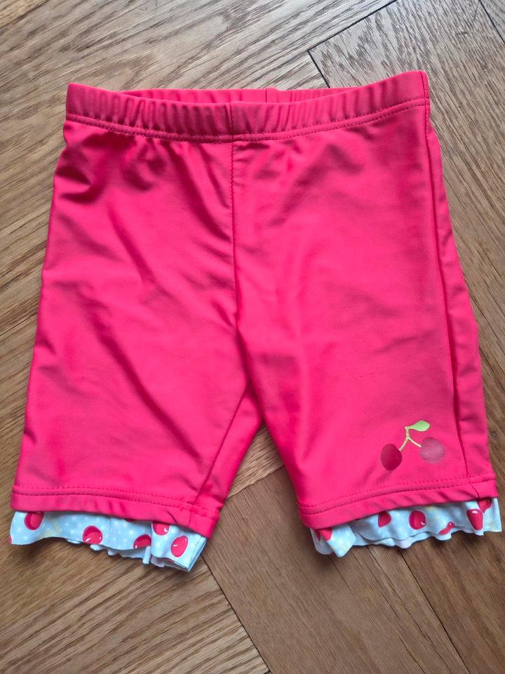 Thumbnail-Badehose rot Kirschen Gr. 104 Pusblu