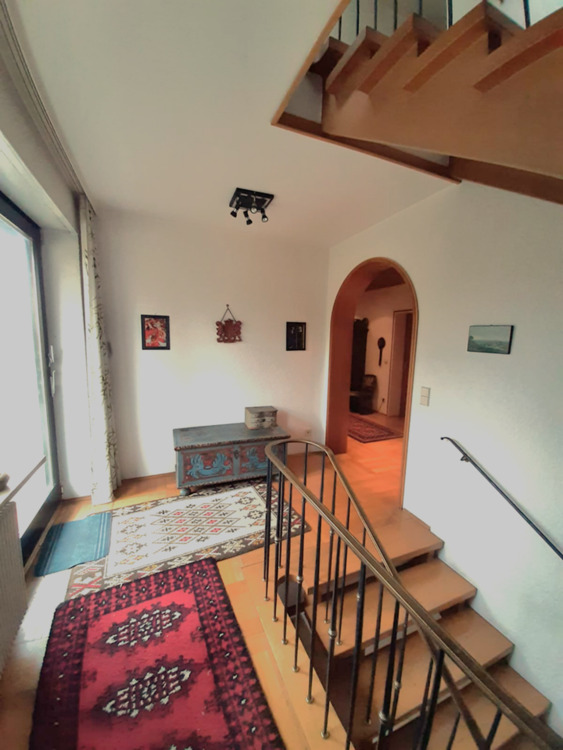 Thumbnail-71 qm 1,5 Zimmer in 300 qm Haus, gerne an Paare & Familien