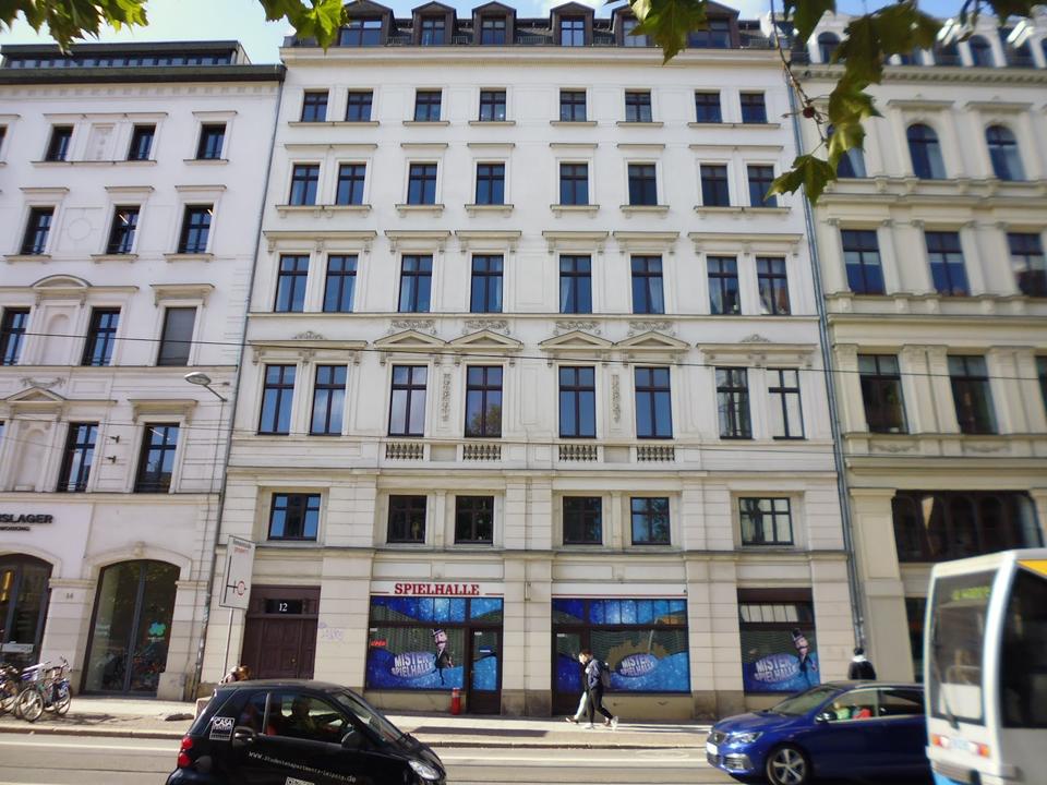 Thumbnail-2-Raum-Wohnung im Zentrum-Süd mit offener Küche und Wannenbad