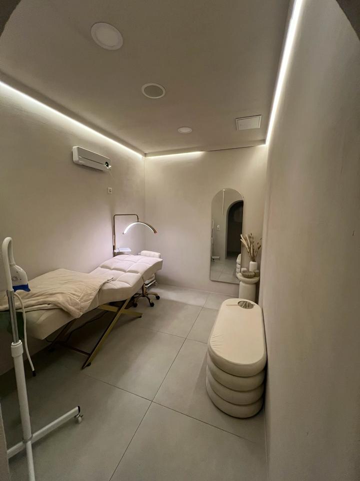 Thumbnail-Kosmetikstudio Raum zur Untermiete