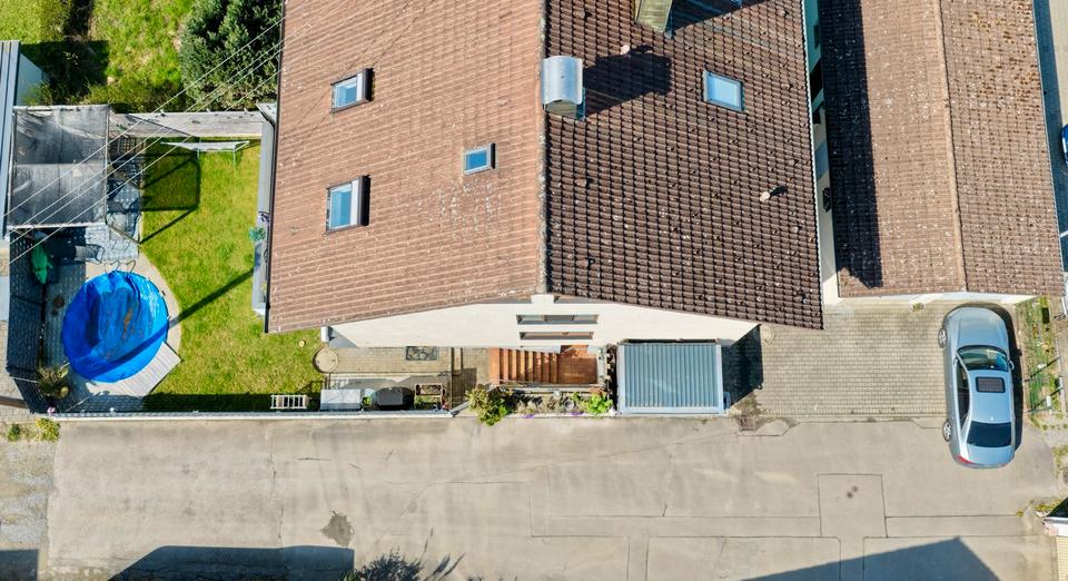Thumbnail-Povisionsfrei:Moderne Doppelhaushäfte mit Einliegerwohnung & Pool