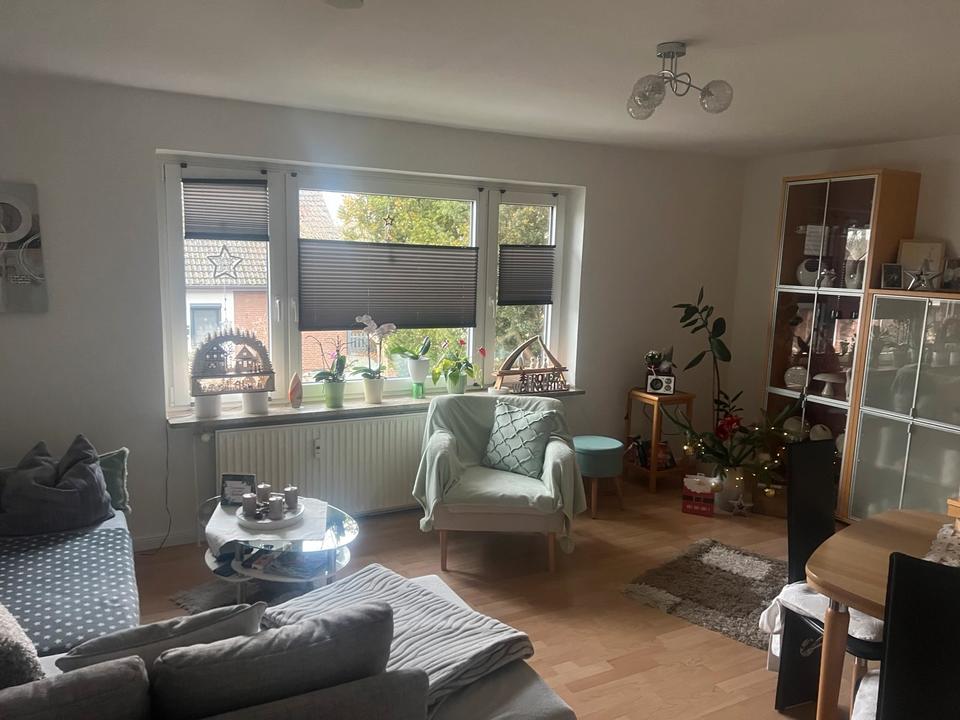 Thumbnail-Frisch renovierte, zweieinhalb Zimmerwohnung in Osterrönfeld